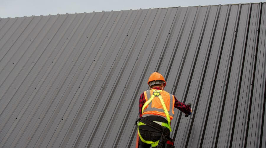 Expert new roof installation services in Freeport, MI