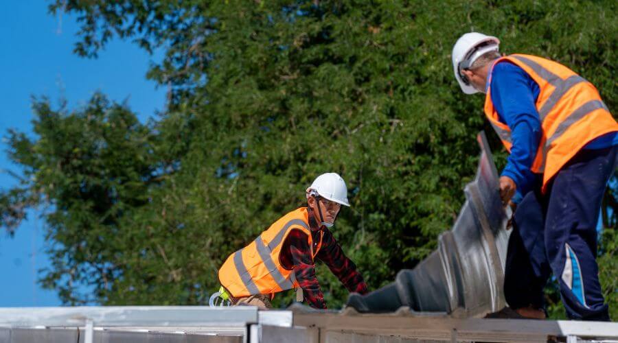 Professional new roof installation services in Freeport, MI